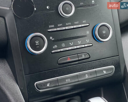 Синий Рено Меган, объемом двигателя 1.46 л и пробегом 230 тыс. км за 11100 $, фото 31 на Automoto.ua