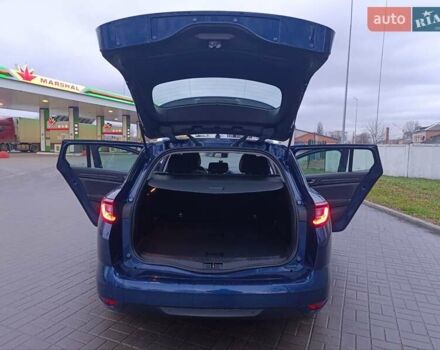 Синій Рено Меган, об'ємом двигуна 1.46 л та пробігом 247 тис. км за 10000 $, фото 40 на Automoto.ua