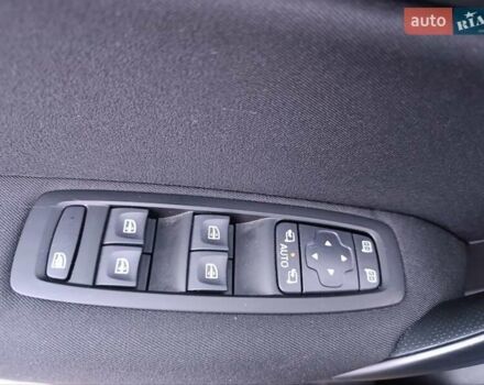 Синій Рено Меган, об'ємом двигуна 1.46 л та пробігом 247 тис. км за 10000 $, фото 51 на Automoto.ua