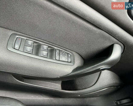 Синій Рено Меган, об'ємом двигуна 1.46 л та пробігом 205 тис. км за 11850 $, фото 4 на Automoto.ua