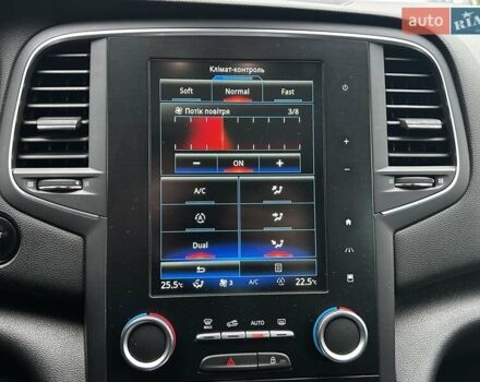 Синий Рено Меган, объемом двигателя 1.46 л и пробегом 180 тыс. км за 14508 $, фото 27 на Automoto.ua