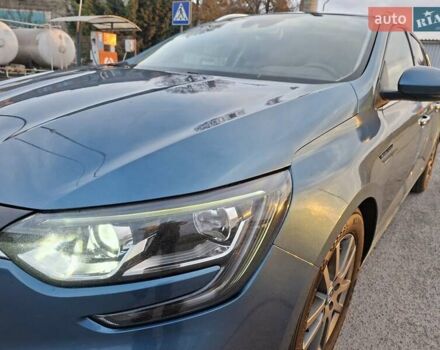 Синий Рено Меган, объемом двигателя 1.46 л и пробегом 232 тыс. км за 11490 $, фото 4 на Automoto.ua