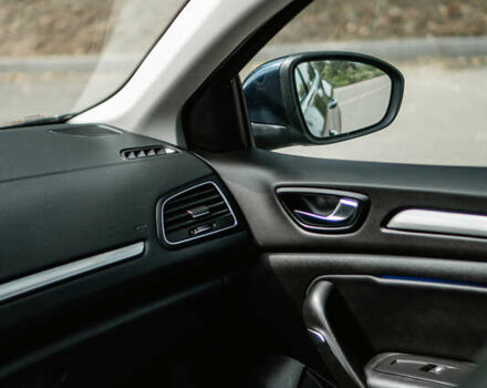 Синій Рено Меган, об'ємом двигуна 1.2 л та пробігом 124 тис. км за 11300 $, фото 43 на Automoto.ua