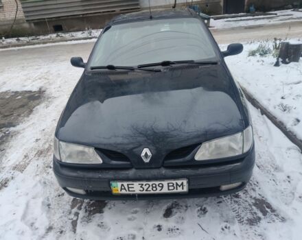 Синий Рено Меган, объемом двигателя 1.6 л и пробегом 230 тыс. км за 2200 $, фото 1 на Automoto.ua