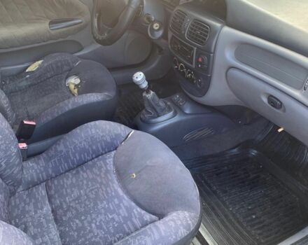 Синий Рено Меган, объемом двигателя 1.6 л и пробегом 254 тыс. км за 1000 $, фото 1 на Automoto.ua