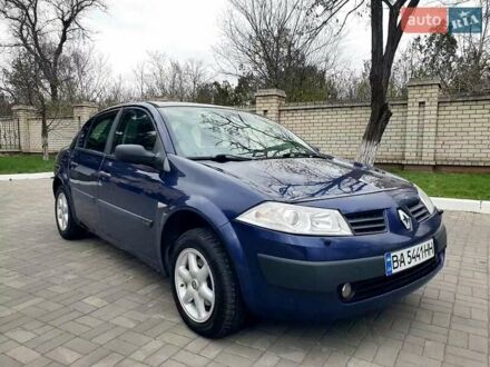 Рено Меган 2004 в Николаеве на Automoto.ua Синий Рено Меган, объемом двигателя 1.6 л и пробегом 220 тыс. км за 3700 $, фото 1 на Automoto.ua