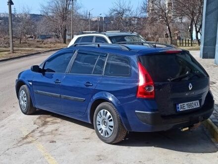 Синий Рено Меган, объемом двигателя 1.6 л и пробегом 308 тыс. км за 4200 $, фото 1 на Automoto.ua