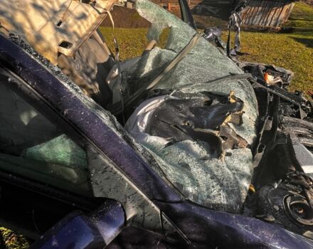 Синій Рено Меган, об'ємом двигуна 1.6 л та пробігом 190 тис. км за 500 $, фото 1 на Automoto.ua