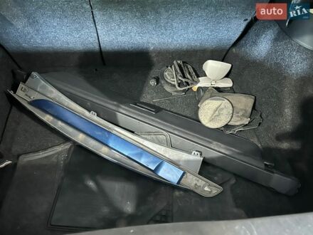 Синий Рено Меган, объемом двигателя 1.6 л и пробегом 240 тыс. км за 2100 $, фото 1 на Automoto.ua