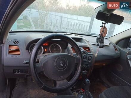Рено Меган 2005 в Теплике на Automoto.ua Синий Рено Меган, объемом двигателя 1.39 л и пробегом 287 тыс. км за 2800 $, фото 1 на Automoto.ua
