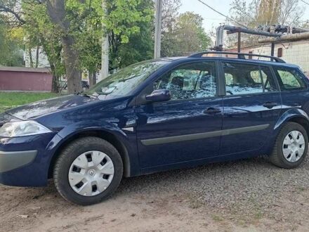 Рено Меган 2007 в Полтаве на Automoto.ua Синий Рено Меган, объемом двигателя 1.6 л и пробегом 217 тыс. км за 4999 $, фото 1 на Automoto.ua