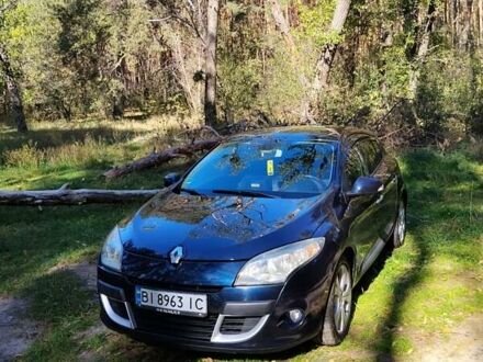 Рено Меган 2008 в Полтаве на Automoto.ua Синий Рено Меган, объемом двигателя 1.6 л и пробегом 222 тыс. км за 7000 $, фото 1 на Automoto.ua
