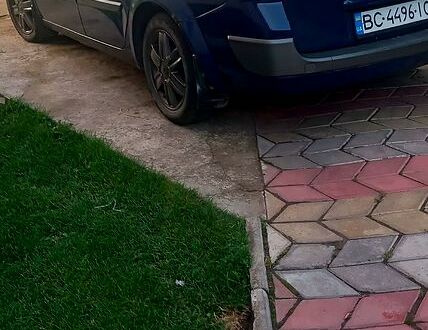 Синий Рено Меган, объемом двигателя 1.5 л и пробегом 320 тыс. км за 4200 $, фото 1 на Automoto.ua