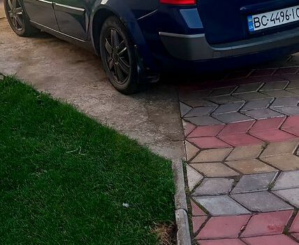 Синий Рено Меган, объемом двигателя 1.5 л и пробегом 320 тыс. км за 4200 $, фото 1 на Automoto.ua