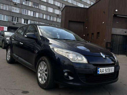 Рено Меган 2008 в Киеве на Automoto.ua Синий Рено Меган, объемом двигателя 1.5 л и пробегом 337 тыс. км за 5750 $, фото 1 на Automoto.ua