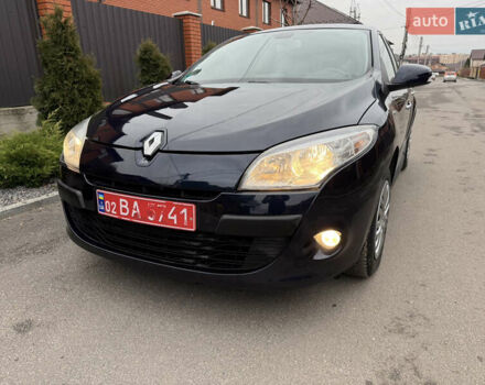 Синий Рено Меган, объемом двигателя 0 л и пробегом 200 тыс. км за 6600 $, фото 1 на Automoto.ua