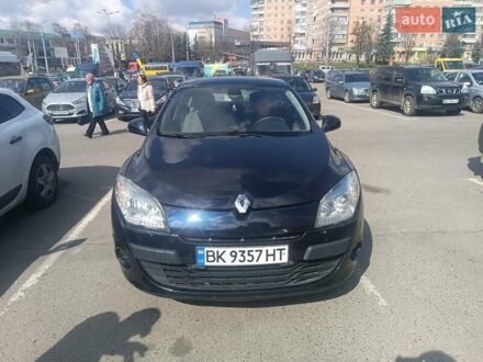 Рено Меган 2009 в Ровно на Automoto.ua Синий Рено Меган, объемом двигателя 1.5 л и пробегом 289 тыс. км за 6000 $, фото 1 на Automoto.ua