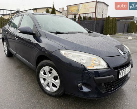 Синий Рено Меган, объемом двигателя 1.6 л и пробегом 141 тыс. км за 7750 $, фото 1 на Automoto.ua