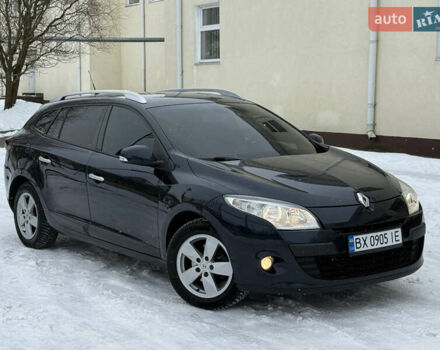 Синий Рено Меган, объемом двигателя 1.5 л и пробегом 260 тыс. км за 7399 $, фото 1 на Automoto.ua
