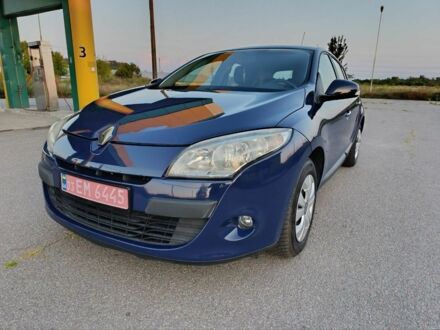 Рено Меган 2010 в Кременчуге на Automoto.ua Синий Рено Меган, объемом двигателя 1.6 л и пробегом 289 тыс. км за 6500 $, фото 1 на Automoto.ua