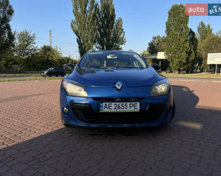 Синій Рено Меган, об'ємом двигуна 1.46 л та пробігом 300 тис. км за 7000 $, фото 1 на Automoto.ua