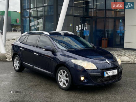 Рено Меган 2011 в Киеве на Automoto.ua Синий Рено Меган, объемом двигателя 1.5 л и пробегом 356 тыс. км за 6700 $, фото 1 на Automoto.ua