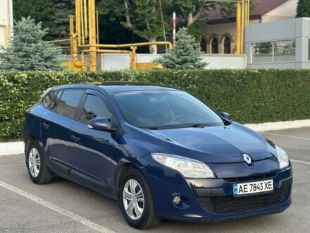 Рено Меган 2011 в Днепре (Днепропетровске) на Automoto.ua Синий Рено Меган, объемом двигателя 1.5 л и пробегом 232 тыс. км за 7300 $, фото 1 на Automoto.ua