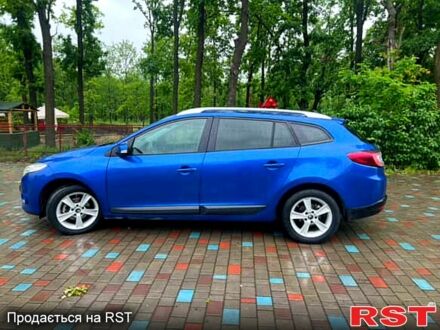 Рено Меган 2011 в Николаеве на Automoto.ua Синий Рено Меган, объемом двигателя 1.5 л и пробегом 250 тыс. км за 7300 $, фото 1 на Automoto.ua