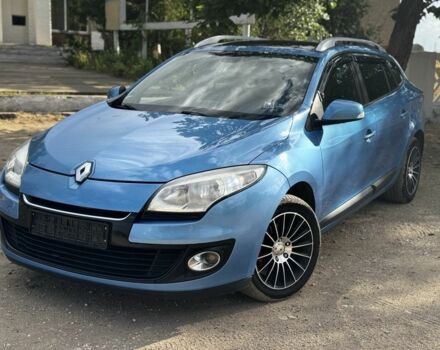 Синій Рено Меган, об'ємом двигуна 1.5 л та пробігом 350 тис. км за 8800 $, фото 1 на Automoto.ua