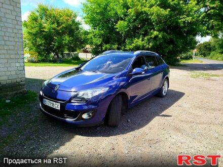 Рено Меган 2012 в Лубнах на Automoto.ua Синий Рено Меган, объемом двигателя 1.5 л и пробегом 262 тыс. км за 7600 $, фото 1 на Automoto.ua