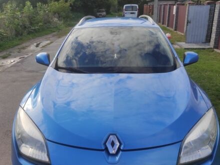 Синій Рено Меган, об'ємом двигуна 1.5 л та пробігом 3 тис. км за 8200 $, фото 1 на Automoto.ua