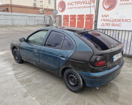 Зеленый Рено Меган, объемом двигателя 1.6 л и пробегом 321 тыс. км за 700 $, фото 5 на Automoto.ua