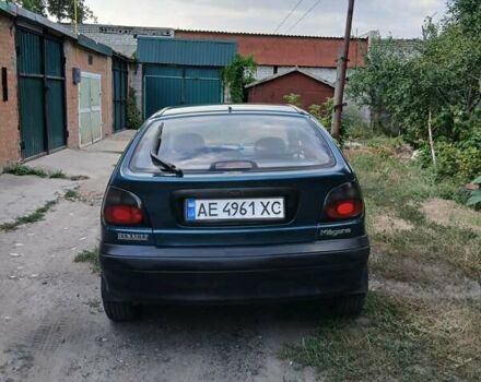 Зелений Рено Меган, об'ємом двигуна 1.39 л та пробігом 268 тис. км за 1800 $, фото 5 на Automoto.ua