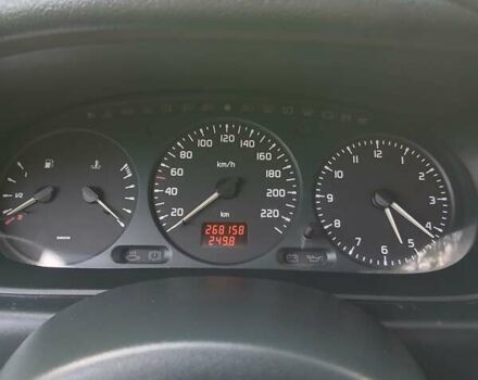 Зелений Рено Меган, об'ємом двигуна 1.39 л та пробігом 268 тис. км за 1800 $, фото 8 на Automoto.ua