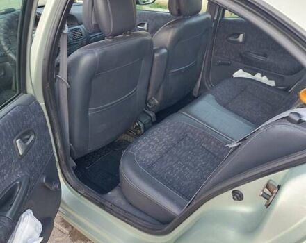 Рено Меган 2001 в Житомире на Automoto.ua Зеленый Рено Меган, объемом двигателя 1.6 л и пробегом 147 тыс. км за 4250 $, фото 7 на Automoto.ua