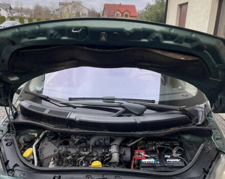 Зеленый Рено Меган, объемом двигателя 1.9 л и пробегом 267 тыс. км за 3850 $, фото 39 на Automoto.ua