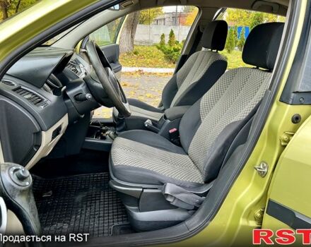 Зелений Рено Меган, об'ємом двигуна 1.6 л та пробігом 300 тис. км за 3750 $, фото 5 на Automoto.ua