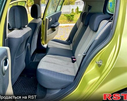 Зелений Рено Меган, об'ємом двигуна 1.6 л та пробігом 300 тис. км за 3750 $, фото 6 на Automoto.ua