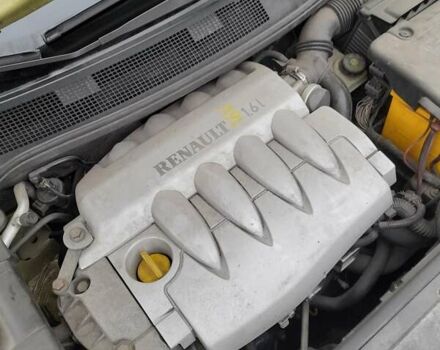 Зеленый Рено Меган, объемом двигателя 1.6 л и пробегом 280 тыс. км за 4500 $, фото 5 на Automoto.ua