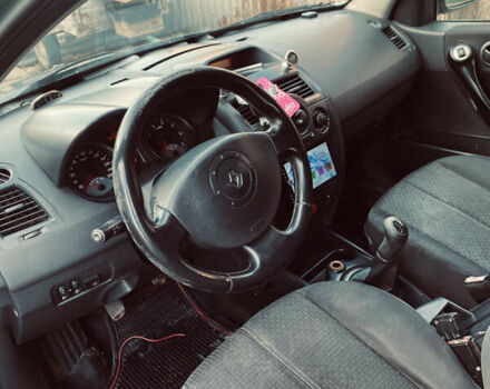 Зеленый Рено Меган, объемом двигателя 1.6 л и пробегом 320 тыс. км за 4000 $, фото 7 на Automoto.ua