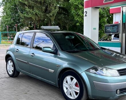 Зеленый Рено Меган, объемом двигателя 1.9 л и пробегом 320 тыс. км за 3900 $, фото 1 на Automoto.ua