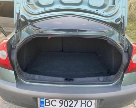 Зеленый Рено Меган, объемом двигателя 1.4 л и пробегом 2 тыс. км за 3800 $, фото 5 на Automoto.ua