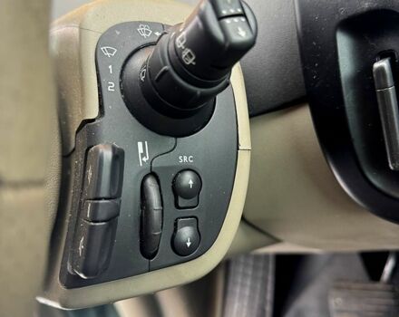 Зелений Рено Меган, об'ємом двигуна 2 л та пробігом 201 тис. км за 4800 $, фото 12 на Automoto.ua