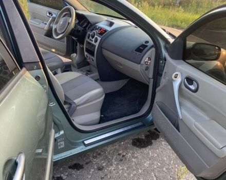Зеленый Рено Меган, объемом двигателя 1.4 л и пробегом 2 тыс. км за 3800 $, фото 6 на Automoto.ua