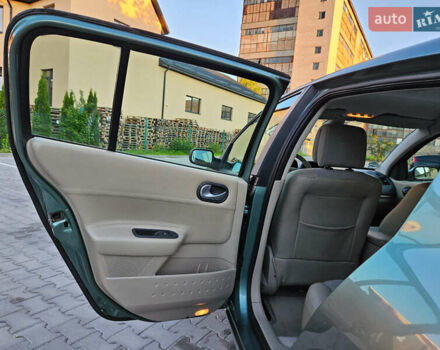 Зеленый Рено Меган, объемом двигателя 1.6 л и пробегом 221 тыс. км за 4999 $, фото 22 на Automoto.ua