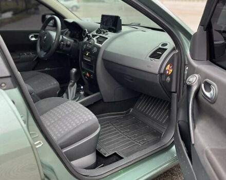 Зелений Рено Меган, об'ємом двигуна 1.6 л та пробігом 152 тис. км за 6800 $, фото 4 на Automoto.ua