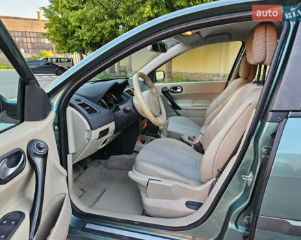 Зеленый Рено Меган, объемом двигателя 1.6 л и пробегом 221 тыс. км за 4999 $, фото 10 на Automoto.ua