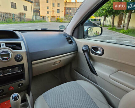 Зеленый Рено Меган, объемом двигателя 1.6 л и пробегом 221 тыс. км за 4999 $, фото 21 на Automoto.ua