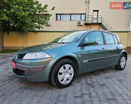 Зеленый Рено Меган, объемом двигателя 1.6 л и пробегом 221 тыс. км за 4999 $, фото 2 на Automoto.ua
