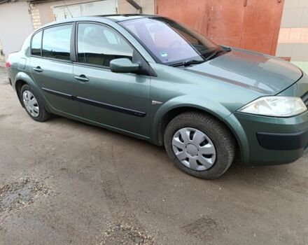 Зеленый Рено Меган, объемом двигателя 1.4 л и пробегом 240 тыс. км за 3900 $, фото 2 на Automoto.ua